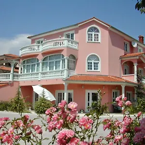 4* Pensionat Vera